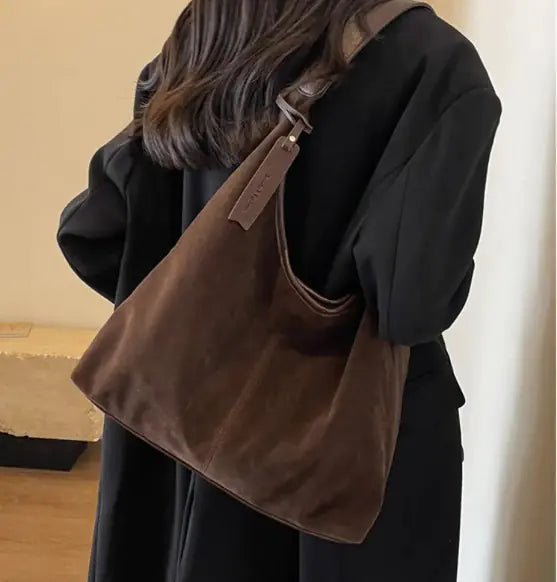 Chic Commuter Shoulder Bag